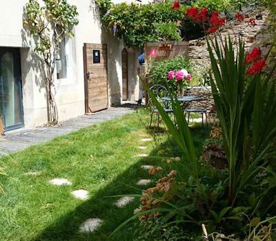 exemple d'une cours vegetalisé